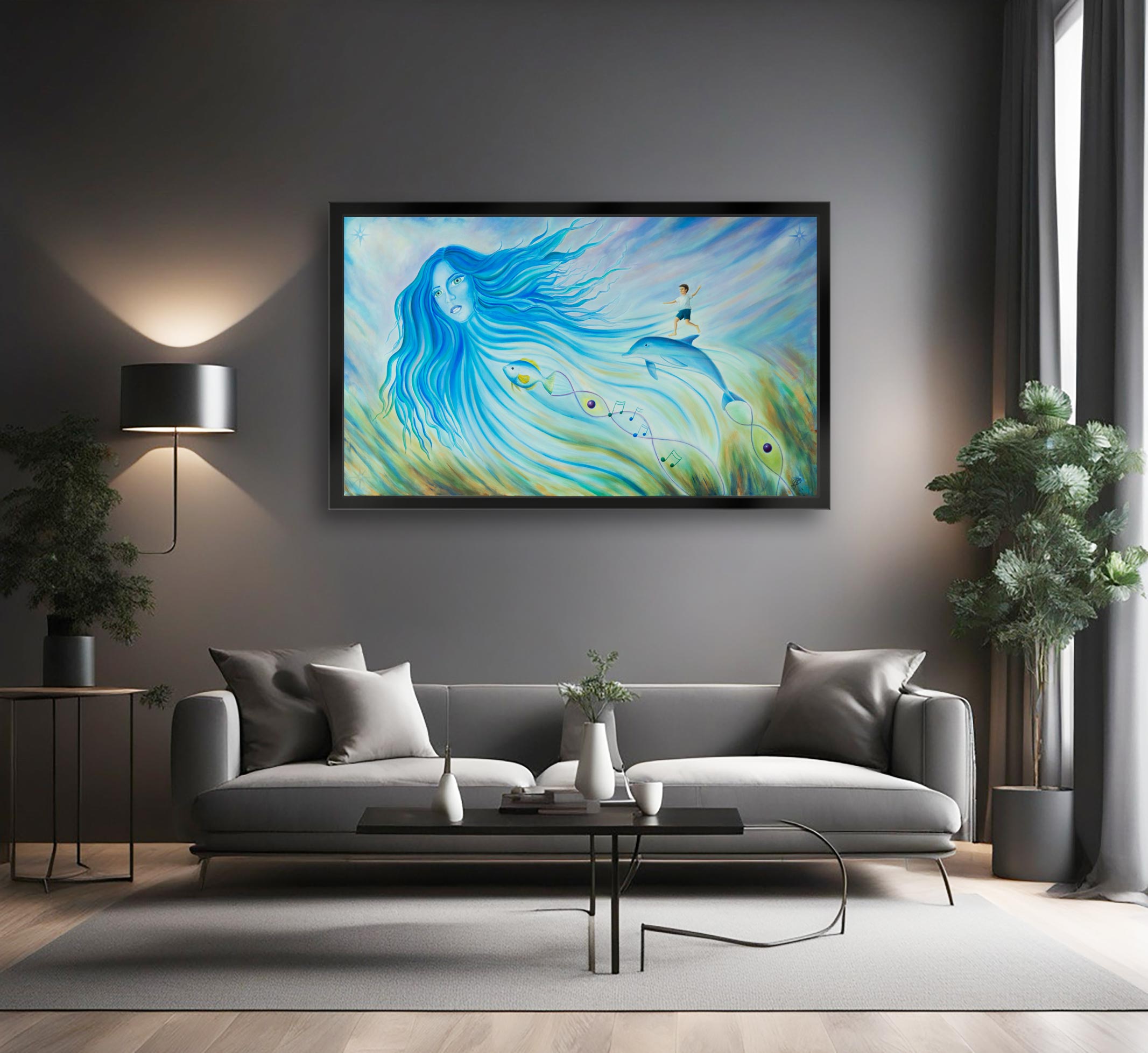 Pintura con acrílicos ambientada en sala. Titulo: La diosa de los mares. Imagen de un niño sobre un delfín. También hay un pez en la escena y ambos dejan una estela en forma de cadena de ADN. Detrás el rostro de una mujer con los cabellos en movimiento ondulante. Todo sucede en el mar. Inspirado en el libro el niño de las estrellas.